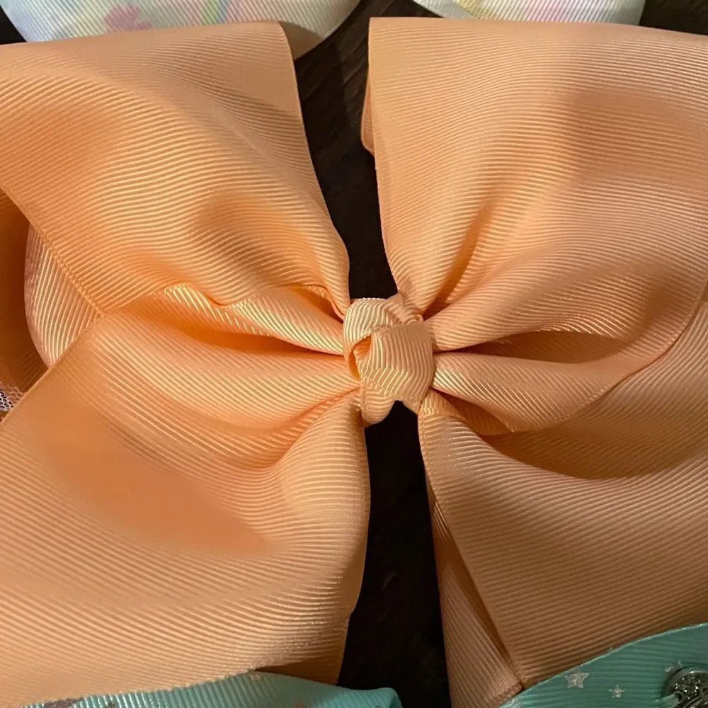 Lot of JoJo‎ Siwa Large Cheer Bows and other hair accessories.